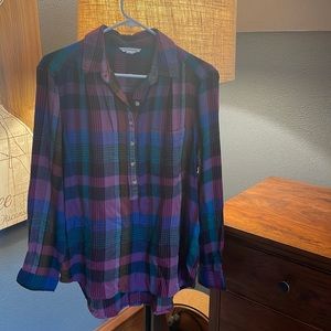 BeachLunchLounge SIZE LARGE Plaid Shirt